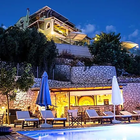 Fantastico #2 Lefkada City